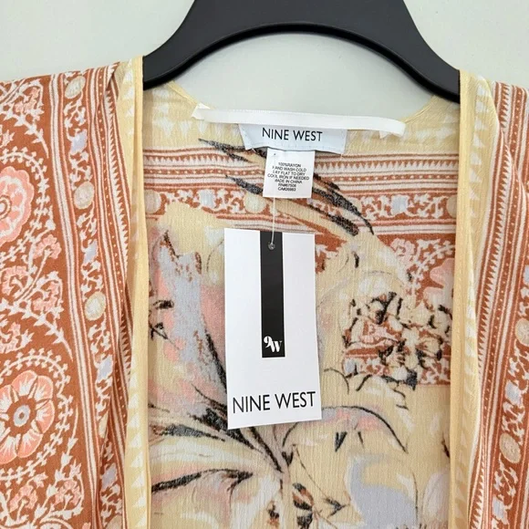 Nine West Floral Kimono Soft Earth Colors Floral Women’s One Size NWT - Picture 2 of 3